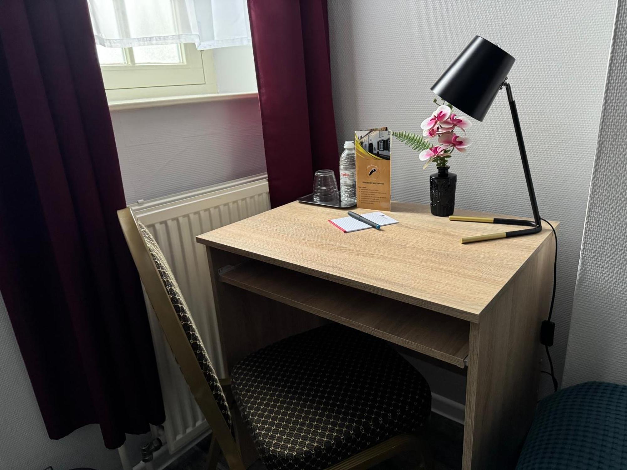 B&B Maria Hart Weert Exteriör bild